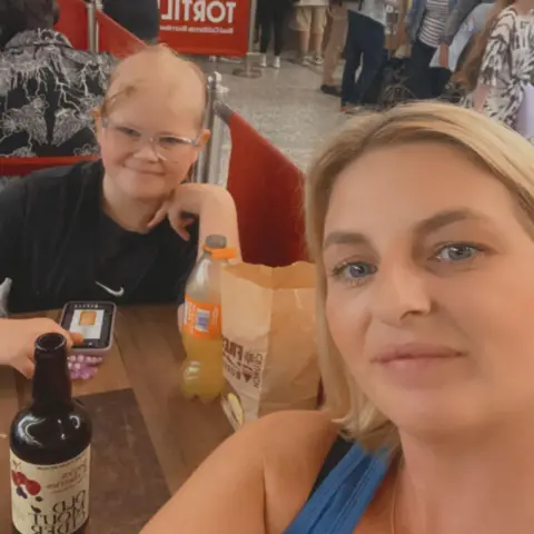 Family handout Vicky and Lottie