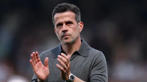 Marco Silva claps Fulham fans