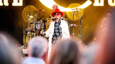 Garry Jones Boy George on stage at The Henley Festival