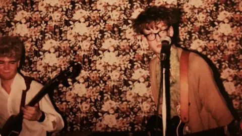 Sheffield Tape Archive An archive photograph of a young Jarvis Cocker playing at the Hallamshire Hotel.