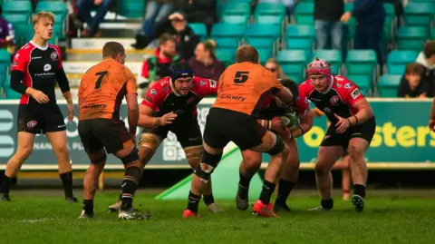 Matt Pritchard in action for Cornish Pirates