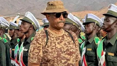 Sudan army Gen Burhan attending the graduation ceremony