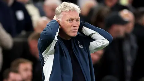 Everton boss David Moyes reacts during the Premier League match against Manchester City at Hill Dickinson Stadium