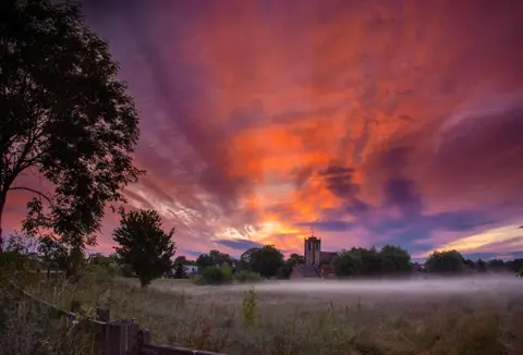 BBC Weather Watchers / Drizzler Long Itchington sunrise