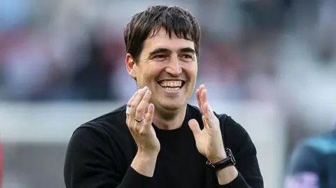 Bournemouth manager Andoni Iraola