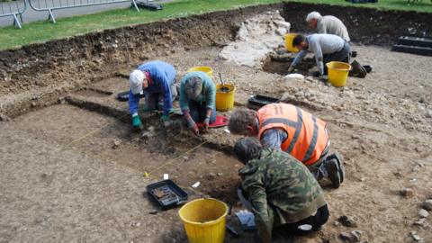 Archaeological dig at Priory Park, Chichester