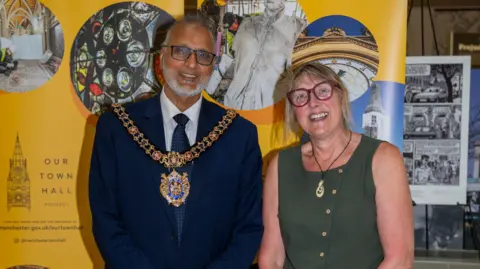 Manchester City Council Fletcher smiling with the Lord Mayor