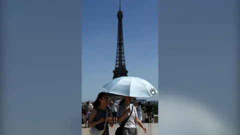 Paris 'punishingly hot' as Western Europe hit by heatwave