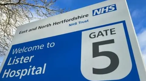 Steve Hubbard/BBC A close-up photo of a blue and white sign saying: Welcome to Lister Hospital - Gate 5