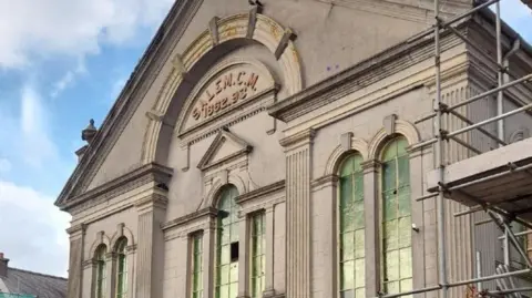 Cyngor Gwynedd planning documents Street view of Capel Salem. 