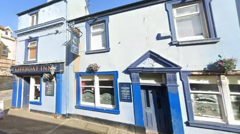 Google The Lifeboat Inn before work started