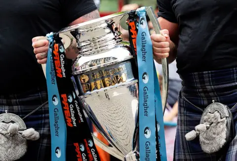 trophy.