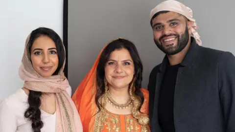 kaiimages Dr Parvinder Shergill, Nina Wadia, Juggy Sohal