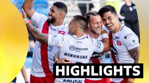 Salford celebrate a try against Castleford