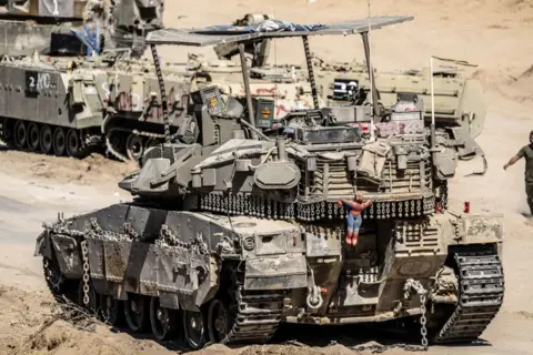 IDF armoured vehicles near Rafah on 30 May