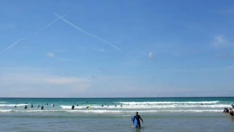 Surfers at Watergate Bay, Newquay