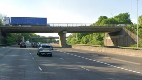 Google M1 approach to junction 27