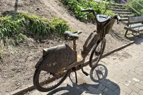 Canal and River Trust A dirty Lime bike after being pulled out of the Nottingham and Beeston Canal