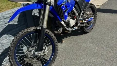 GMP A blue off-road motorcycle seized by police