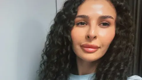 Leen Albrmawi Leen Albrmawi
