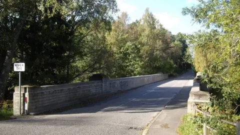 Stanley Howe Dinnet bridge