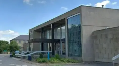Kirklees Magistrates' Court exterior