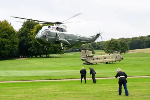 Leon Neal/Pool via REUTERS Marine One comes into land as US President Donald Trump arrives by helicopter at Chequers, the country home of the British prime minister, on September 18, 2025 in Aylesbury, England. 