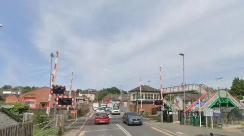 Google Narborough railway station