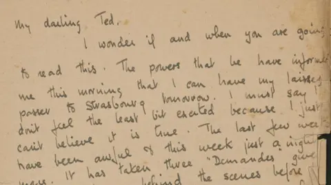University of Lincoln IBCC Digital Archive One of Dorothy's 250 letters