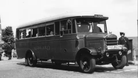 Transport Museum Wythall Archives A black and white picture of a 1924 single-decker Midland Red bus