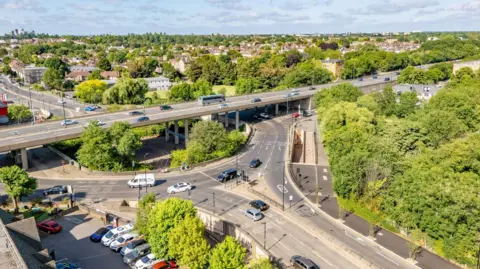 The A40 can be seen in Greenford, with a roundabout underneath it