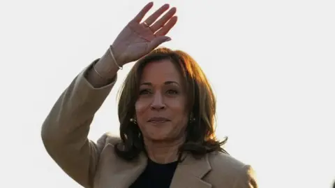 Reuters Kamala Harris macha 