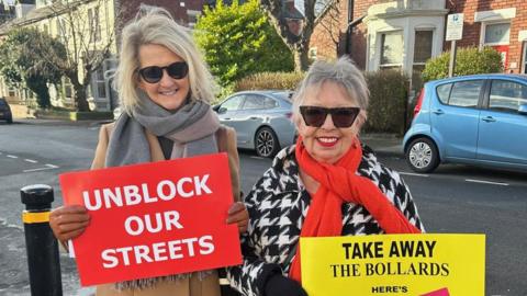 Campaigners against Jesmond's low traffic neighbourhood (LTN)