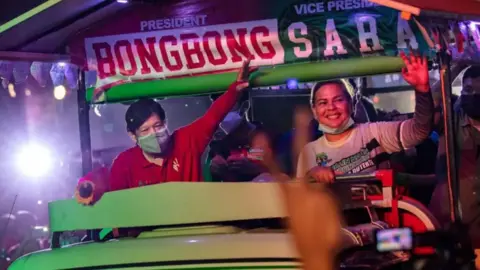 Getty Images alt="Bongbong Marcos and Sara Duterte"