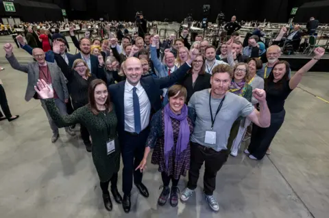 PA Media Kirsty Blackman and Stephen Flynn celebrated keeping Aberdeen in the hands of the SNP