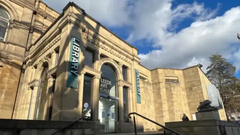 The entrance to Leeds Art Gallery.