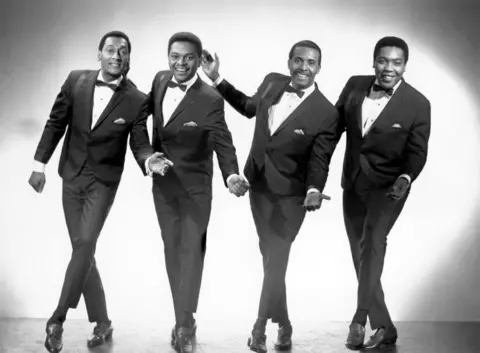 Getty Images R&B vocal group The Four Tops, Abdul "Duke" Fakir, Ronaldo "Obie" Benson, Levi Stubbs, Lawrence Payton, pose for a portrait in New York City in 1965