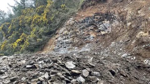 DOI Rockfall on Mountain Road