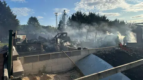 Nottinghamshire Fire and Rescue Service Fire in Worksop