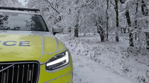 Essex Police Police car in snow