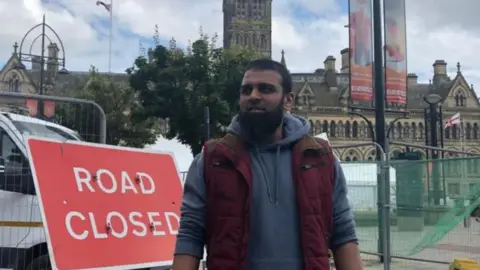 Aisha Iqbal/BBC Business owner Hamza Abbas