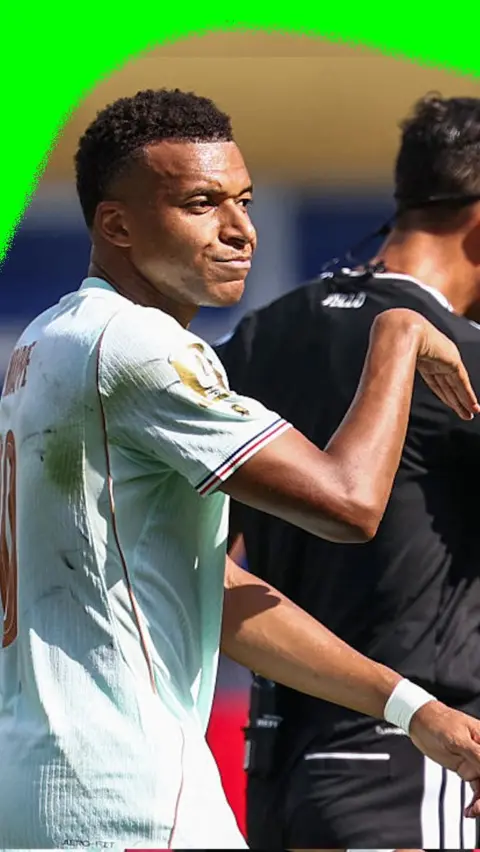 Kylian Mbappe makes a face after missing a penatly for France against Morocco in the 2026 World Cup.