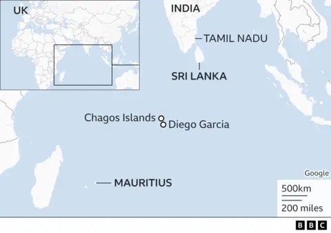 In the apical  country   determination   is simply a representation  of Eurasia, Africa and Australia. The remainder  of the representation  is simply a basal  achromatic  and bluish  representation  of the Indian Ocean, with India, Sri Lanka, Mauritius, the Chagos Island and Diego Garcia labelled