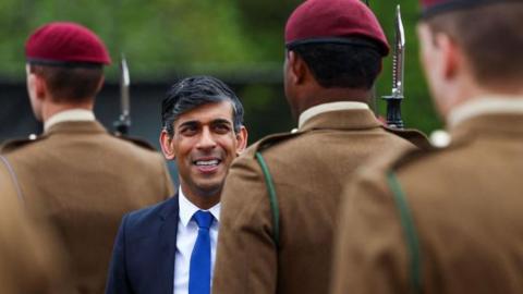 Prime Minister Rishi Sunak with Army personnel