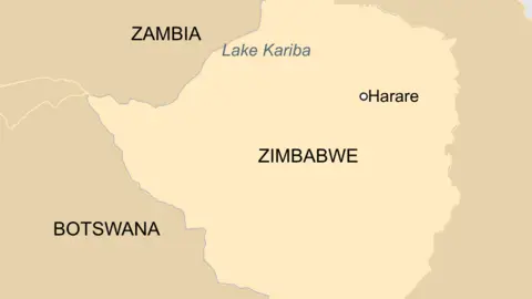 map of Zimbabwe, with Zambia to the top left. Lake Kariba is between them. Bordering Zambia and Zimbabwe is Botswana