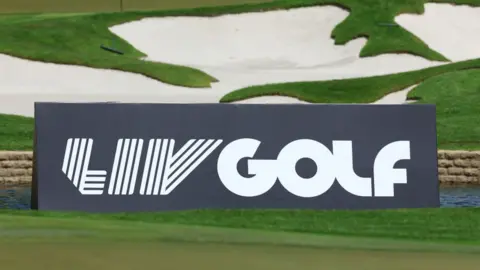 A flower decoration depicting a skull to promote LIV Golf Mexico