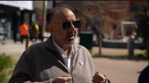 Oldham group party leader, Councillor Kamran Ghafoor