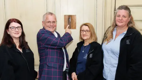 Bannockburn House Trust Amanda Monaghan, Operations Manager at Bannockburn House; Professor Murray Pittock, University of Glasgow;  Anne Monaghan, leader of the Bannockburn House History Team;  and Catherine Bradley, lead volunteer researcher at Bannockburn House, 