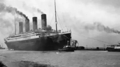 Getty Images A b&w photo of the Titanic