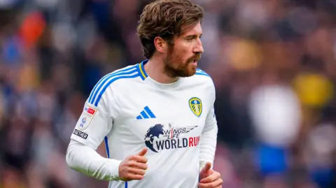 Joe Rothwell in action for Leeds United